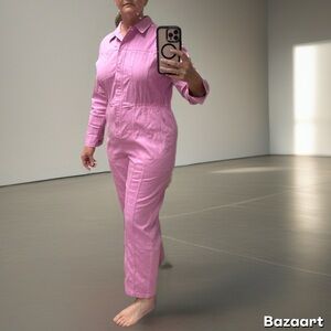 Universal Thread Pink Jumpsuit with Collared Neckline and Relaxed Fit